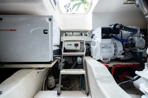 48FT (14.63M) TIARA YACHTS