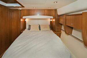 2015 Tiara Yachts 48 Convertible thumbnail 41