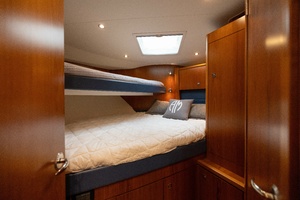 48FT (14.63M) TIARA YACHTS