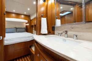 48FT (14.63M) TIARA YACHTS