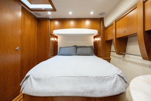 48FT (14.63M) TIARA YACHTS