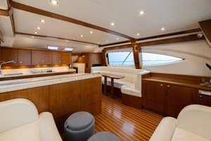 48FT (14.63M) TIARA YACHTS
