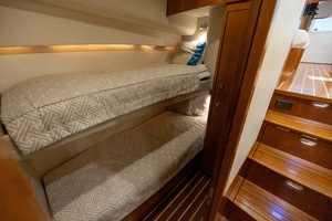 48FT (14.63M) TIARA YACHTS