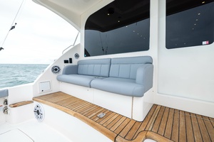 48FT (14.63M) TIARA YACHTS