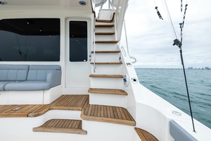 48FT (14.63M) TIARA YACHTS