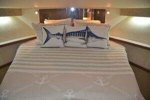 2001 Tiara Yachts 4100 Open thumbnail 8