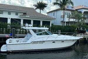 2001 Tiara Yachts 4100 Open thumbnail 1