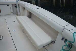 2001 Tiara Yachts 4100 Open thumbnail 20