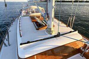 BOADICEA 2010 Morris Yachts 42 Yacht For Sale in Harpswell ME