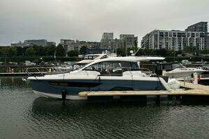  2023 Sealine C335v Yacht For Sale in Landsdowne Ontario
