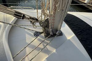Treinta y Tres 33ft Hunter Yacht For Sale
