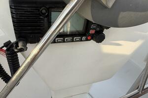 Treinta y Tres 33ft Hunter Yacht For Sale