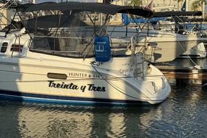 Treinta y Tres 33ft Hunter Yacht For Sale