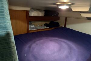 Treinta y Tres 33ft Hunter Yacht For Sale