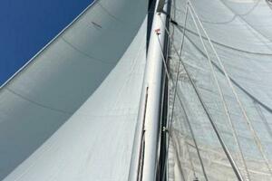 Treinta y Tres 33ft Hunter Yacht For Sale