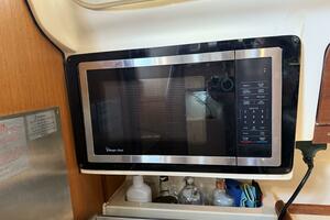 Treinta y Tres 33ft Hunter Yacht For Sale