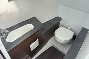 Photo 5615933 for 2026 Four Winns H9  