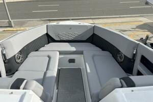 Photo 5615941 for 2026 Four Winns H9  