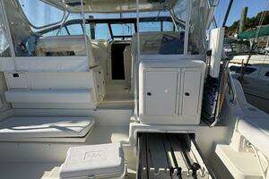 1996 Tiara Yachts thumbnail 2