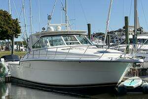 1996 Tiara Yachts thumbnail 1