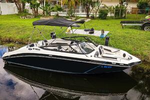 19ft Yamaha Boats Yacht For Sale