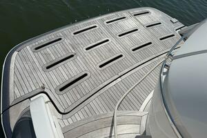 58FT (17.68M) TIARA YACHTS