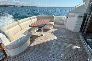 58FT (17.68M) TIARA YACHTS