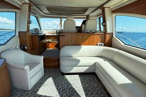 58FT (17.68M) TIARA YACHTS