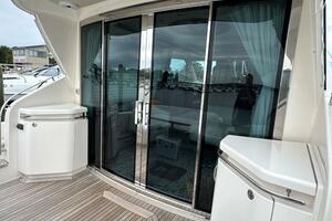 58FT (17.68M) TIARA YACHTS