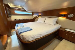 58FT (17.68M) TIARA YACHTS