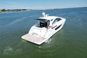 50FT (15.24M) CRUISERS YACHTS