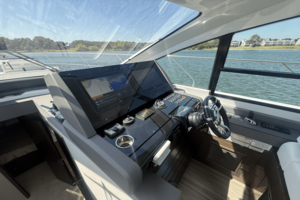 50FT (15.24M) CRUISERS YACHTS