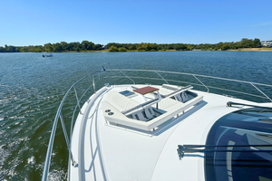 50FT (15.24M) CRUISERS YACHTS