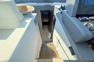 50FT (15.24M) CRUISERS YACHTS