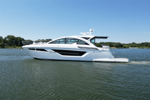 50FT (15.24M) CRUISERS YACHTS Worth Avenue Yachts