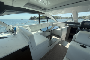 50FT (15.24M) CRUISERS YACHTS