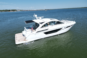 50FT (15.24M) CRUISERS YACHTS