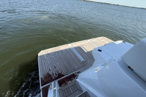 50FT (15.24M) CRUISERS YACHTS
