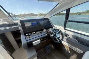 50FT (15.24M) CRUISERS YACHTS