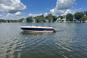 28ft Chris Craft Yacht For Sale