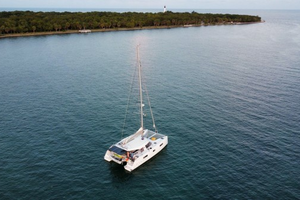 SEA HUGGER 40ft Nautitech Yacht For Sale