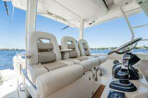 2018 Boston Whaler 380 Outrage thumbnail 33