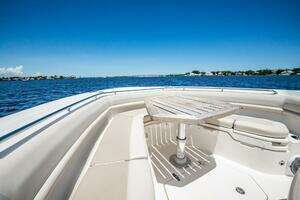 2018 Boston Whaler 380 Outrage thumbnail 10
