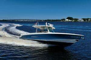 2018 Boston Whaler 380 Outrage thumbnail 5