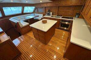 2023 Marlow Explorer 66E - CB thumbnail 13