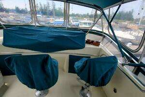 1987 Chris-Craft 362 Catalina thumbnail 4