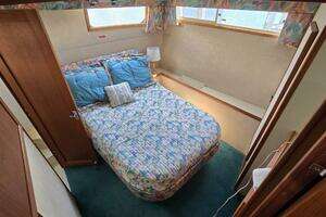 1987 Chris-Craft 362 Catalina thumbnail 19
