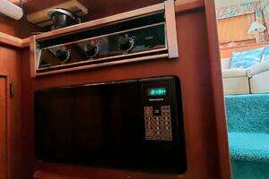 1987 Chris-Craft 362 Catalina thumbnail 13