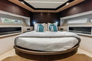 72FT (21.95M) AZIMUT