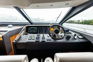 72FT (21.95M) AZIMUT